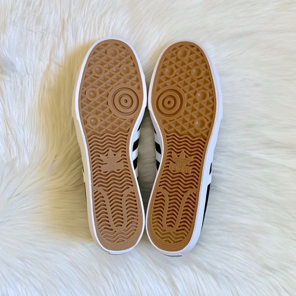 Adidas Matchcourt Shoes In Black/White - Picture 4 of 8